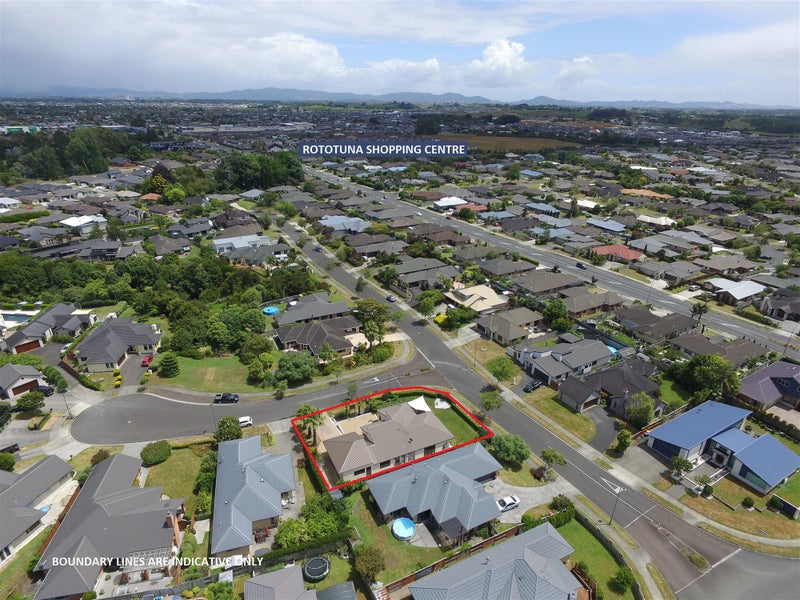 1 Bayswater Court, Huntington, Hamilton - Carousel 1