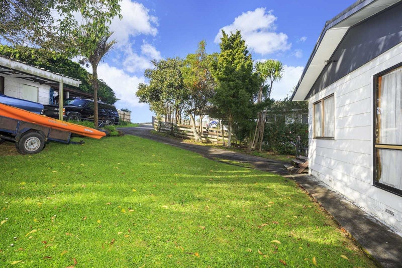 81 Chivalry Road, Glenfield, Auckland - Carousel 2