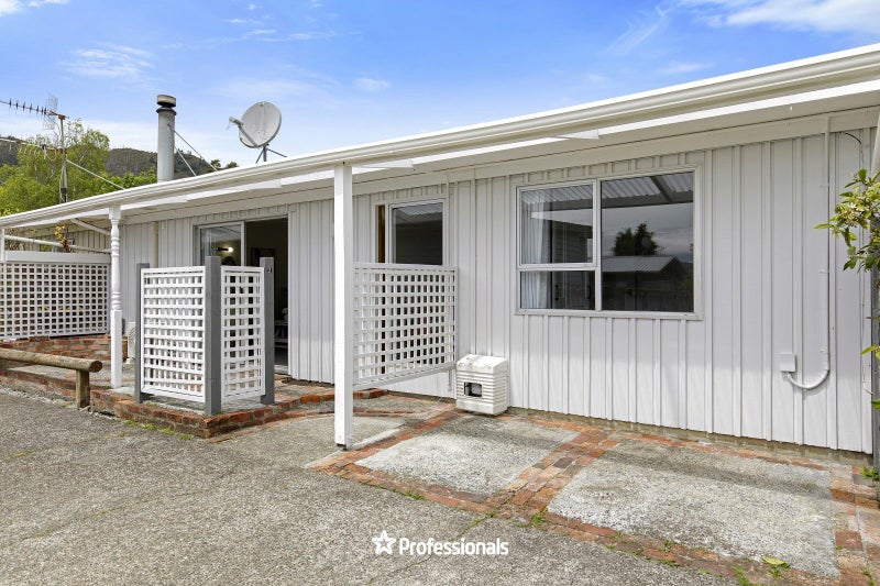 10B Raukawa Street, Stokes Valley, Lower Hutt - Carousel 2