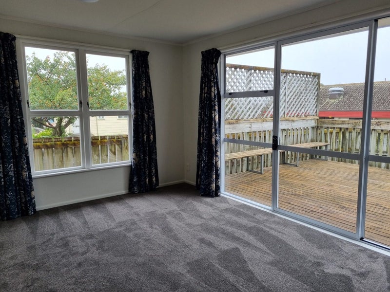 126 Corinna Street, Waitangirua, Porirua - Carousel 2