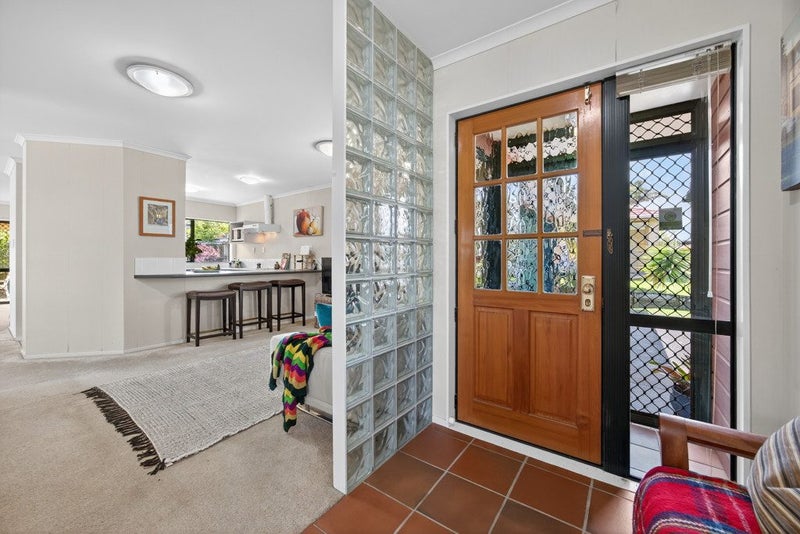 16 Newbegin Place, Weymouth, Auckland - Carousel 2