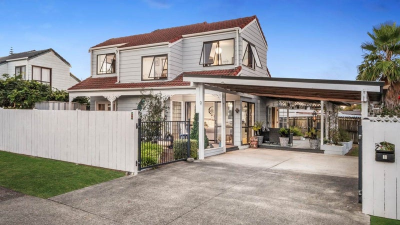 1 Edwin Freeman Place, Ranui, Auckland - Carousel 1