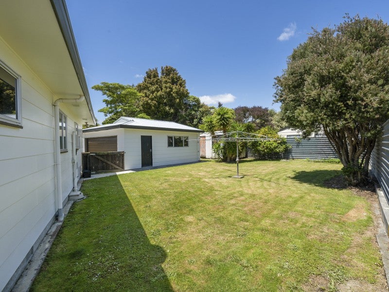 94 Benmore Avenue, Cloverlea, Palmerston North - Carousel 21