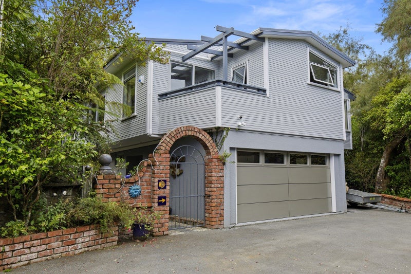 106 Park Road, Belmont, Lower Hutt - Carousel 1