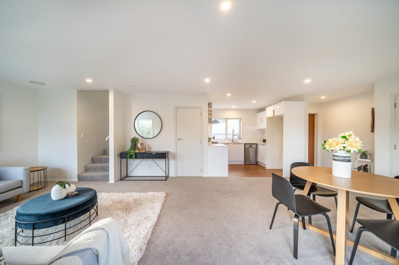 11B Himalaya Crescent, Khandallah, Wellington - Carousel 1