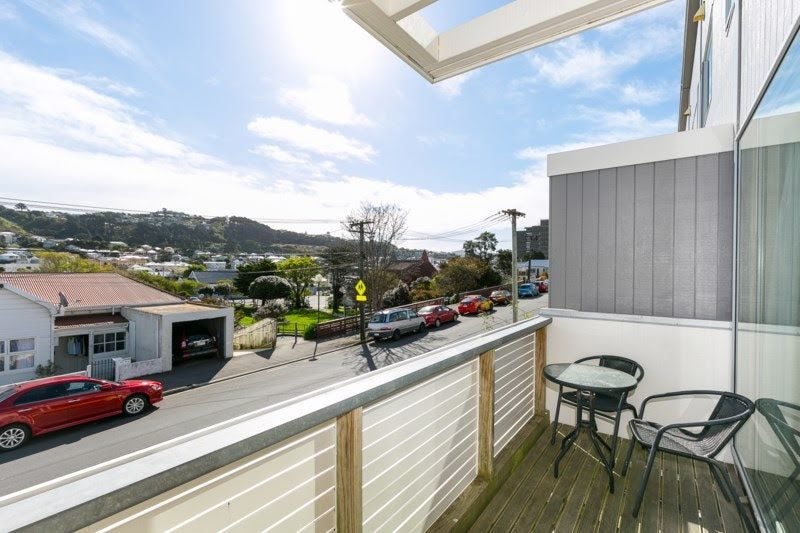 4/37 Daniell Street, Newtown, Wellington - Carousel 1