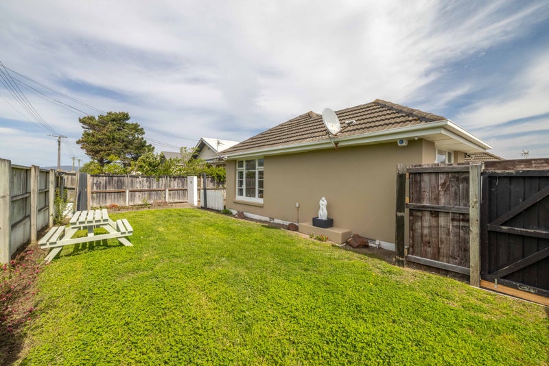 1/100 Oram Avenue, New Brighton, Christchurch - Carousel 1