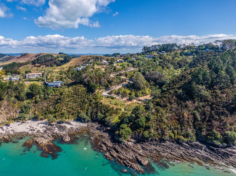 318 Sea View Road, Ostend, Waiheke Island - Carousel 16