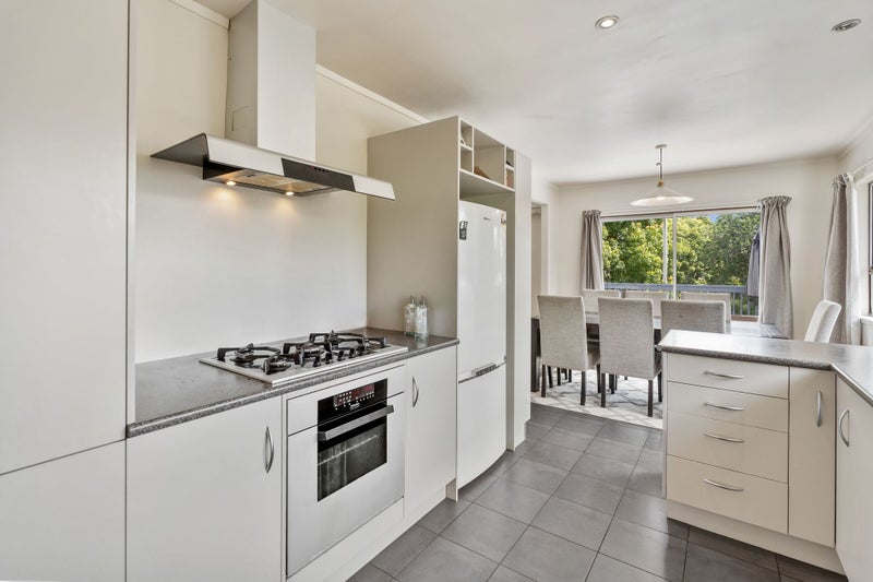 12 Lockesley Place, Onerahi, Whangarei - Carousel 2