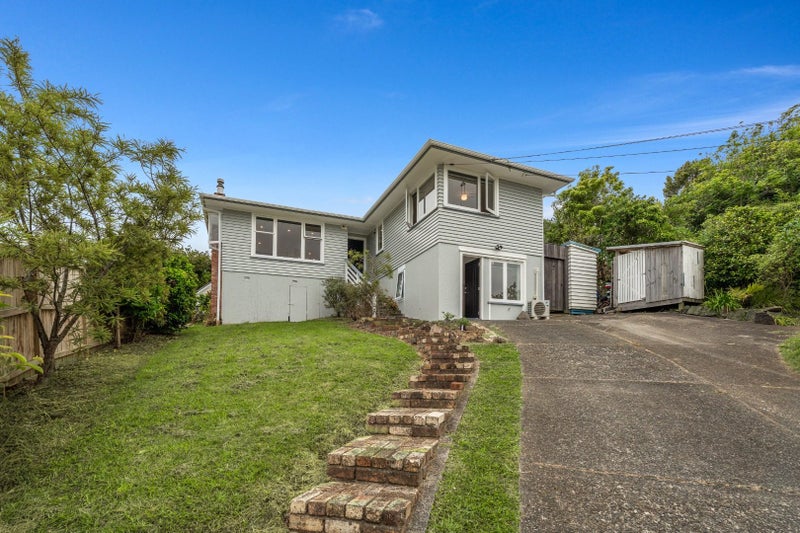 39 Mary Dreaver Street, New Windsor, Auckland - Carousel 1