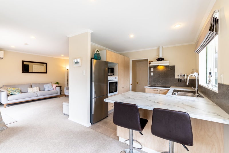 11 Bluebell Lane, Woolston, Christchurch - Carousel 2