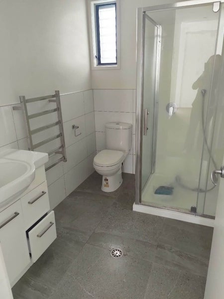 23 Roberts Avenue, Bayswater, Auckland - Carousel 12