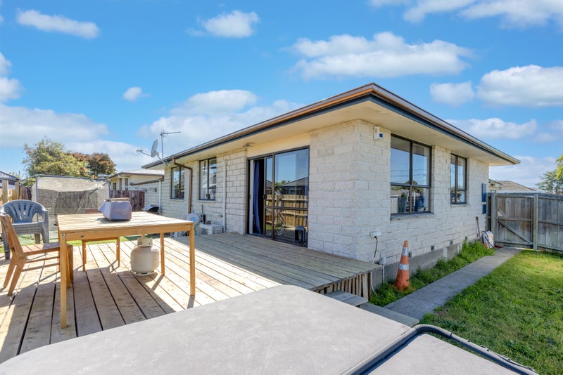 1/121 Marlow Road, Aranui, Christchurch - Carousel 1