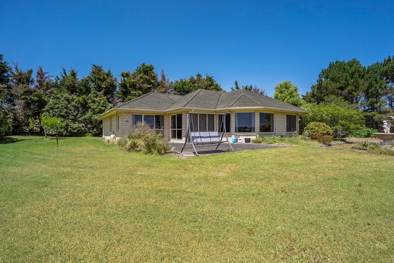 16 Cheriton Lane, Runciman, Drury - Carousel 3