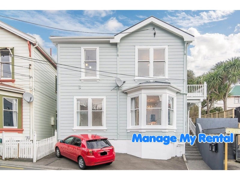 2B RIXON GROVE, Mount VICTORIA, WELLINGTON - Carousel 1