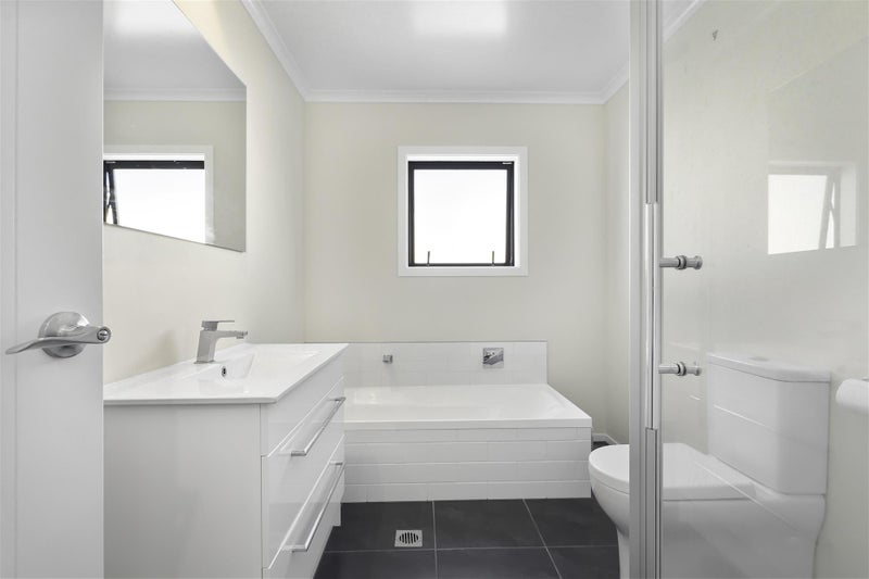 67 Ridgedale Crescent, Flagstaff, Hamilton - Carousel 8