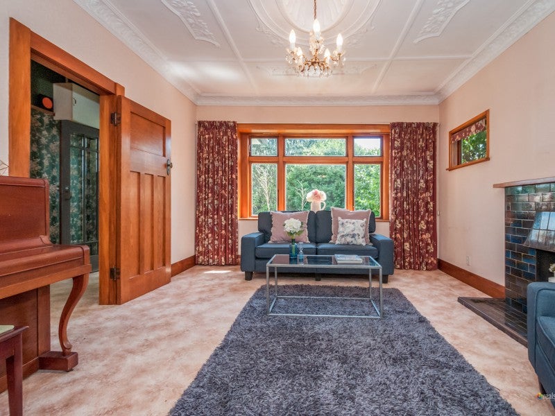 70 Cambridge Terrace, Waterloo, Lower Hutt - Carousel 2