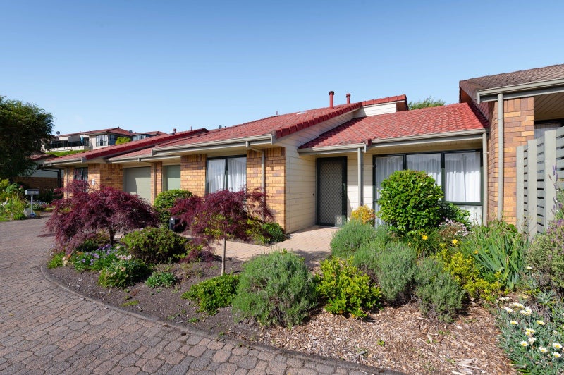 21 Kendall Place, Flagstaff, Hamilton - Carousel 1