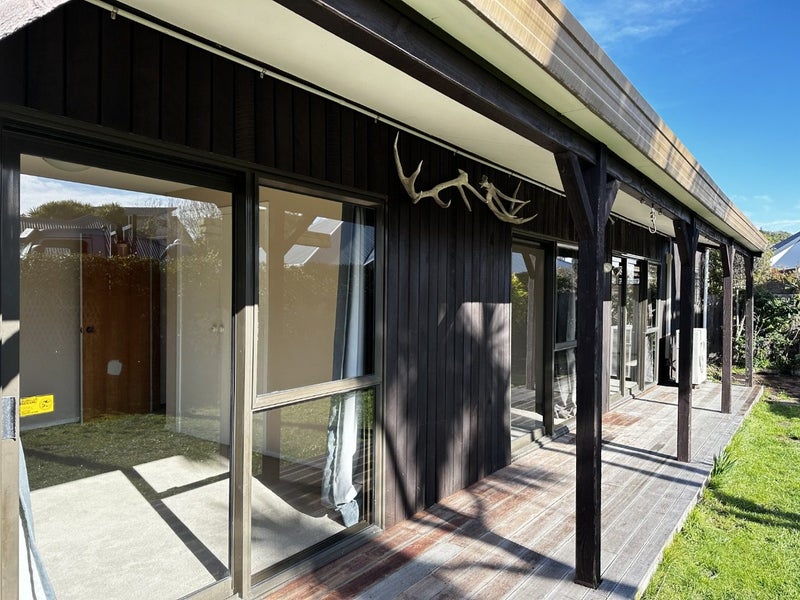 1/63 Beachville Road, Redcliffs, Christchurch - Carousel 1