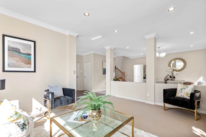 8 Tekapo Rise, Fairview Heights, Auckland - Carousel 2