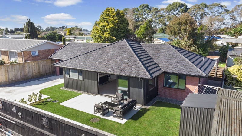 24A Patrick Place, Fitzroy, Hamilton - Carousel 1