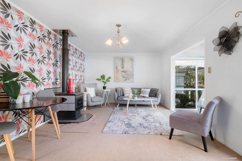 122 Newcastle Street, Māhia - Carousel 1