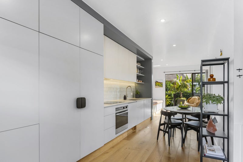 8 Mah Lane, Hillsborough, Auckland - Carousel 2