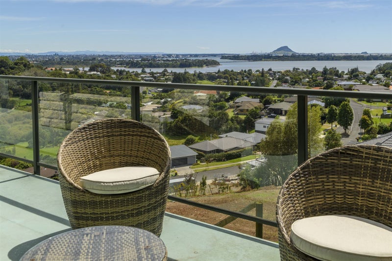 25 Aurora Avenue, Welcome Bay, Tauranga - Carousel 2