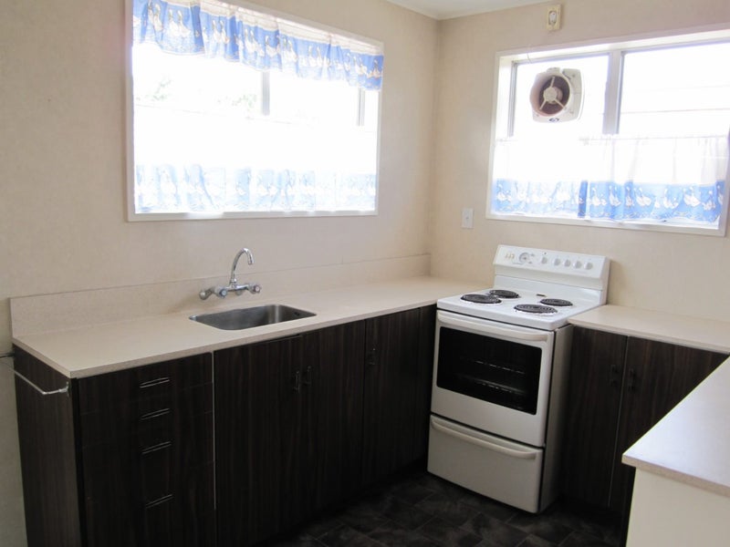 4/190 North Street, West End, Timaru - Carousel 2