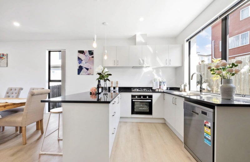 21D Andrew Road, Howick, Auckland - Carousel 1