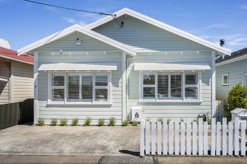 7 Cruickshank Street, Kilbirnie, Wellington - Carousel 1