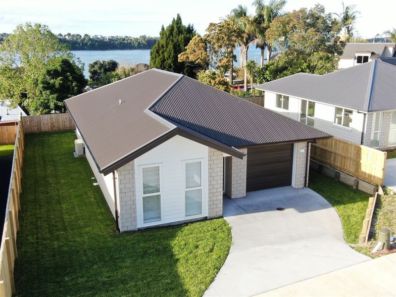 5 Te Rehutai Rise, Welcome Bay, Tauranga - Carousel 1