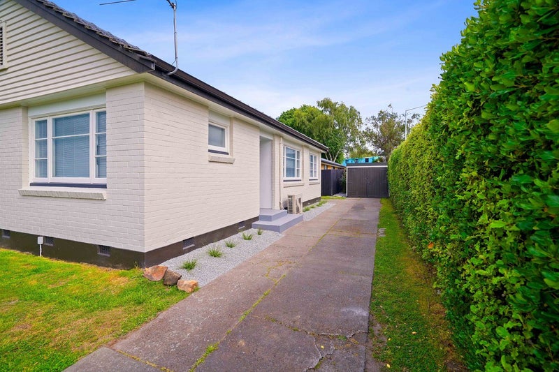 18 Shands Road, Hornby, Christchurch - Carousel 21