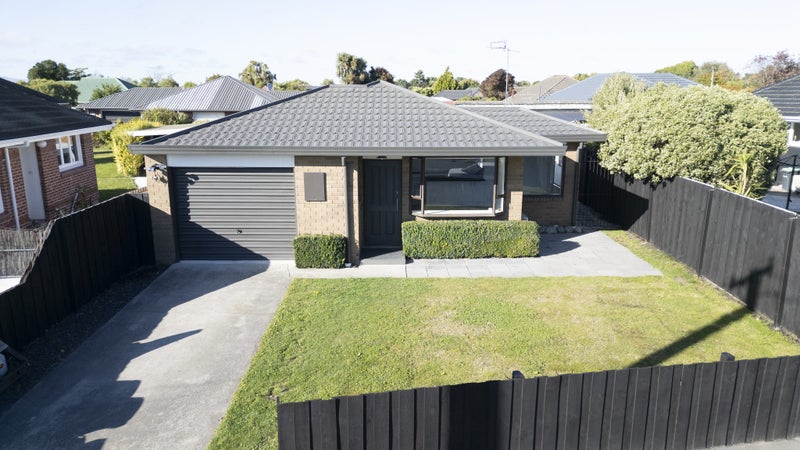 16 Bourne Crescent, Papanui, Christchurch - Carousel 2
