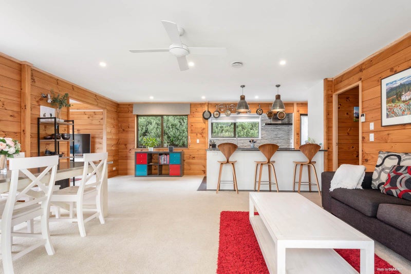 58A Castledine Crescent, Glen Innes, Auckland - Carousel 2