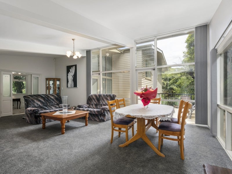 57 Blue Mountains Road, Pinehaven, Upper Hutt - Carousel 2