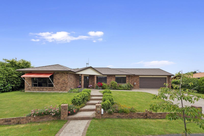 16 Drumfearn Place, Rototuna, Hamilton - Carousel 1