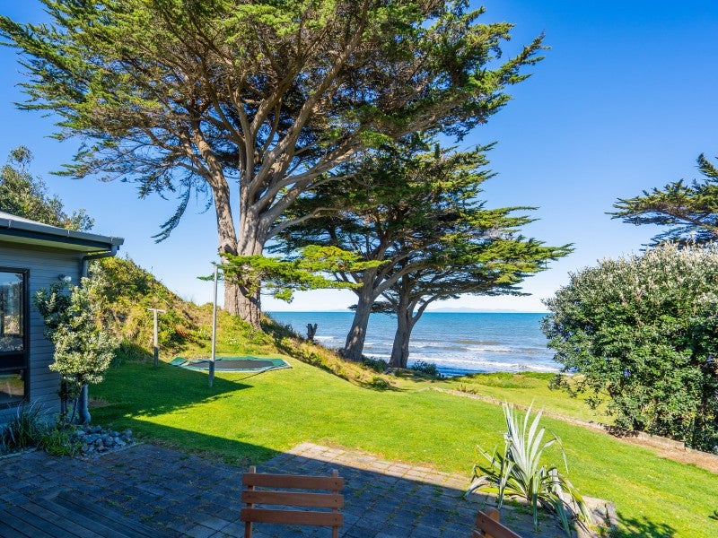 25 Tainui Street, Raumati Beach, Paraparaumu - Carousel 2