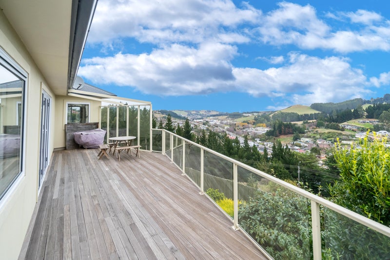 7 Pitcairn Street, Belleknowes, Dunedin - Carousel 1