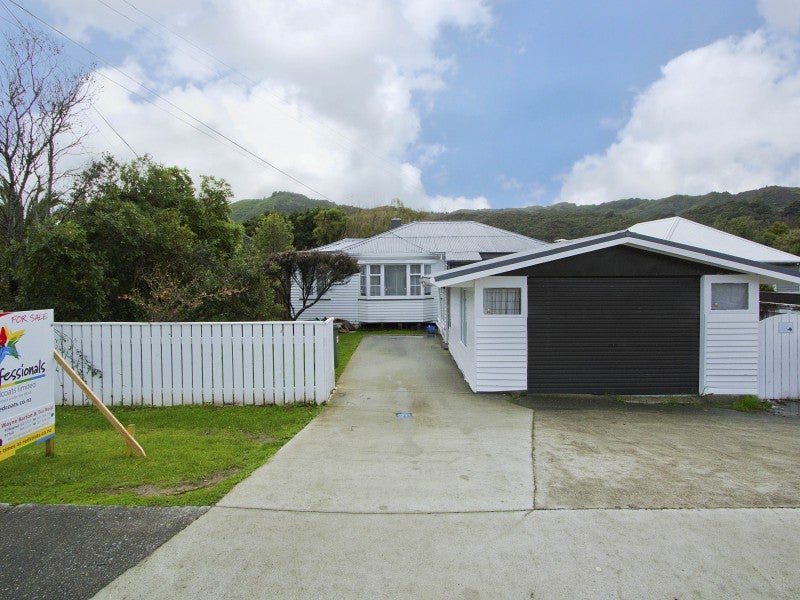 4/41 Main Road, Wainuiomata, Lower Hutt - Carousel 1