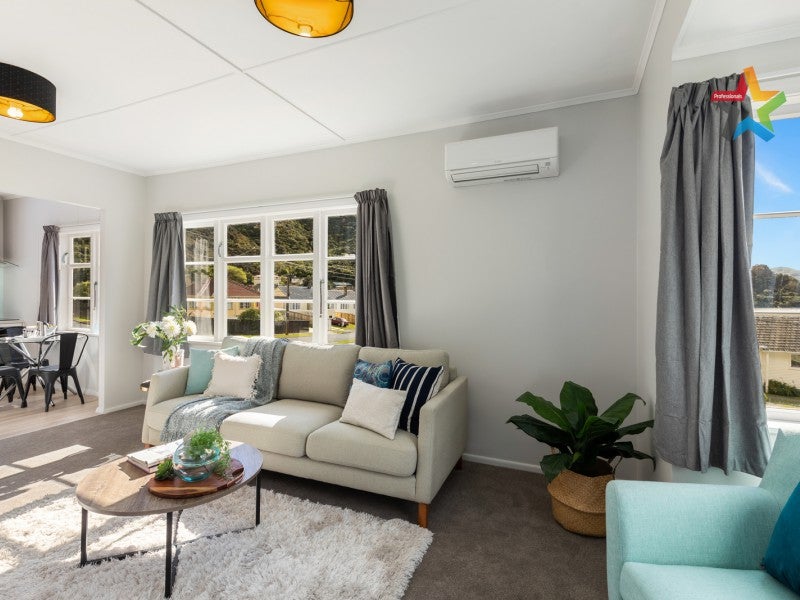 29 Judd Crescent, Naenae, Lower Hutt - Carousel 1