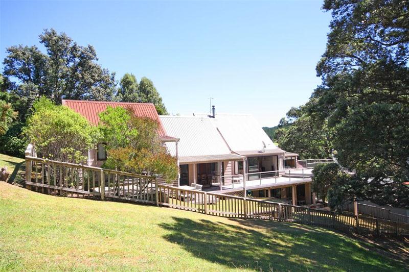 128 Oratia Place, Onemana, Whangamatā - Carousel 2