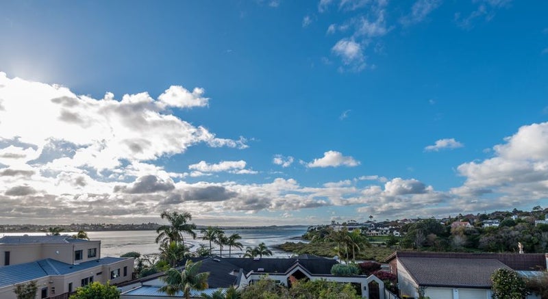 108 Bramley Drive, Farm Cove, Auckland - Carousel 1