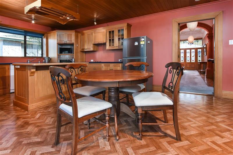 28 Coughtrey Street, Saint Clair, Dunedin - Carousel 2