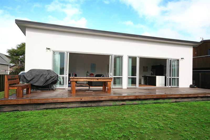 208B Linton Crescent, Whangamatā - Carousel 11