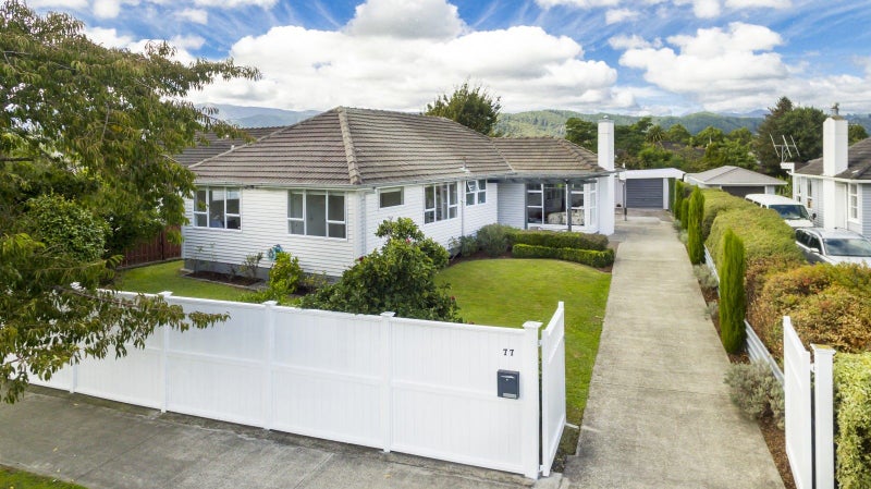 77 Shakespeare Avenue, Trentham, Upper Hutt - Carousel 1