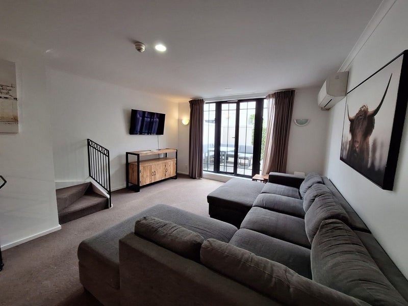 1E/8 Farnham Street, Parnell, Auckland - Carousel 2