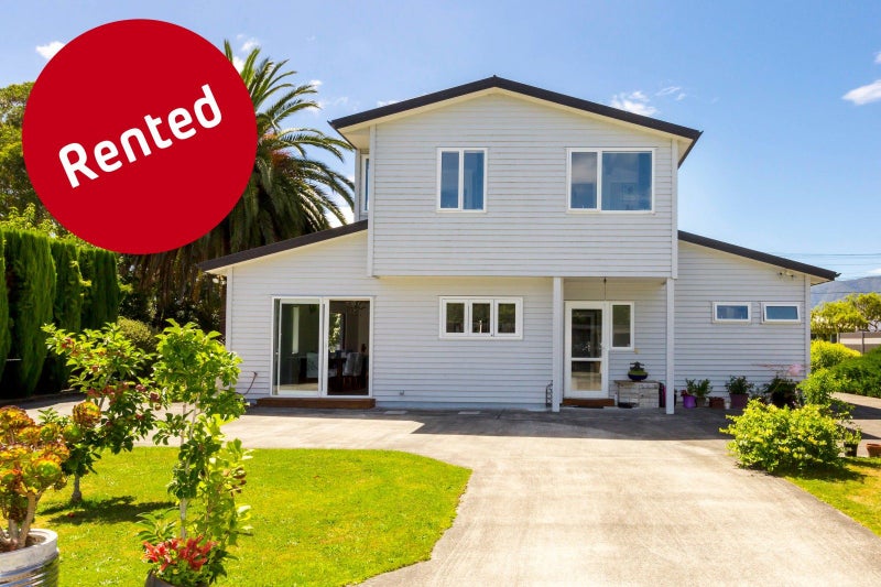 13 Poplar Grove, Ebdentown, Upper Hutt - Carousel 1