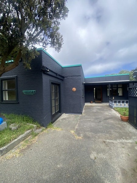 12 Nelson Street, Foxton Beach, Foxton - Carousel 1