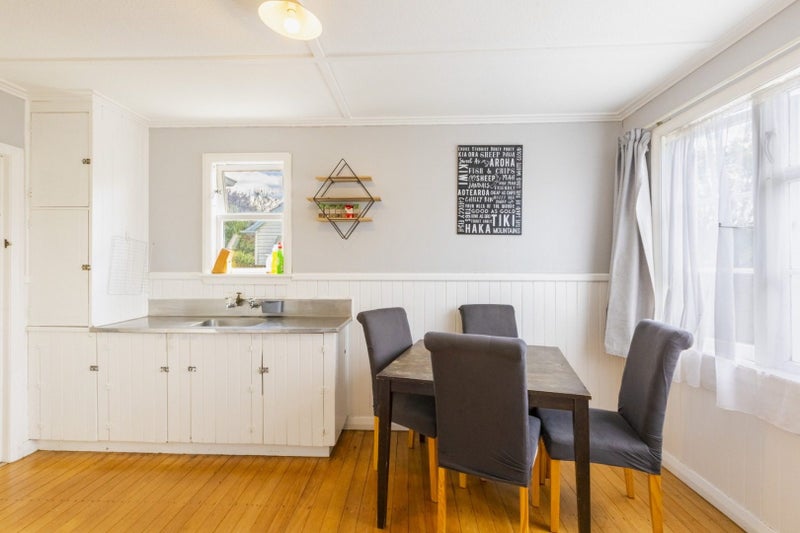 16 Great North Road, Waipawa, Waipawa - Carousel 2